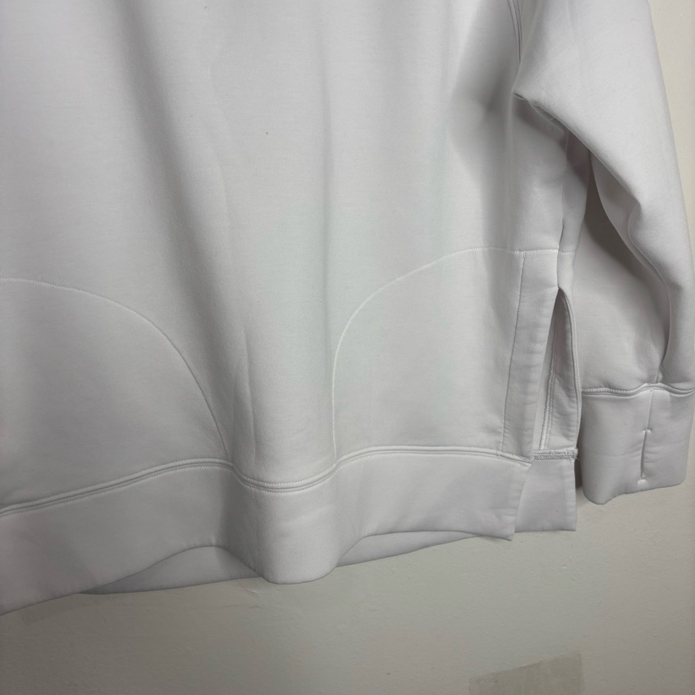 White pullover Crewneck Sweatshirt with YPB Tag - Picture 7 of 12